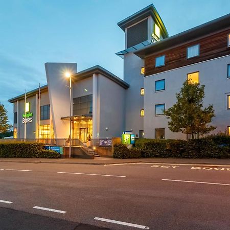 Holiday Inn Express Walsall M6, J10 By Ihg מראה חיצוני תמונה